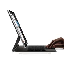WWRU_iPad-Pro_gps_cellular_space_gray_aluminum_12.9in_PDP-image-5