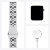 WWRU-Apple_Watch_Nike_Series_6_GPS_44mm_Silver_Aluminum_Pure_Platinum_Black_Nike_Sport_Band_PDP_7